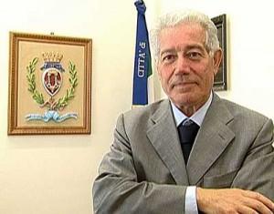 Il sindaco di Brindisi , Domenico Mennitti colpito da un malore.