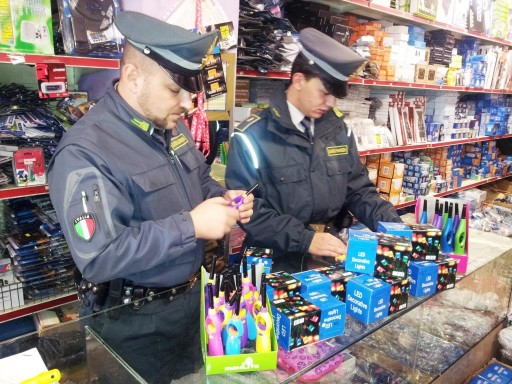 14.01.2015 -Contraffazione marchi e sicurezza prodotti