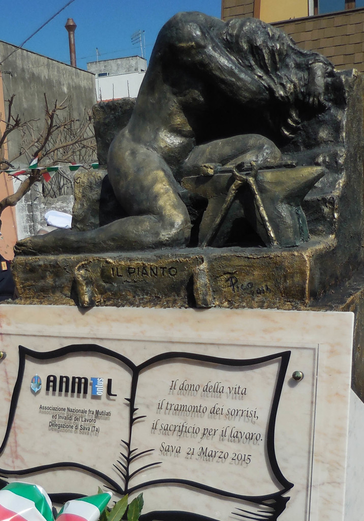 Monumento verticale