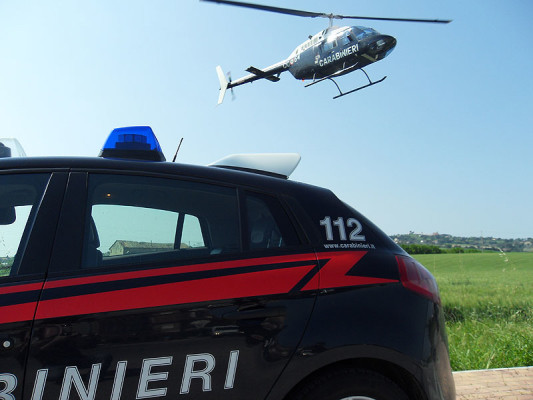 carabinieri-auto-ed-elicottero