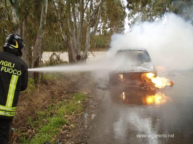 incendio auto
