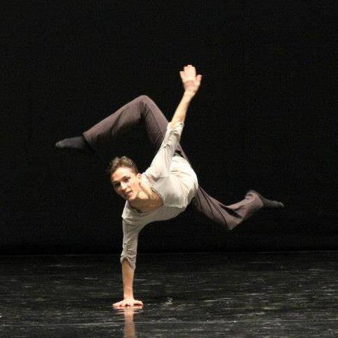 Talenti nostrani. Davide Zanzonelli vince una borsa di studio al CHANTRY DANCE COMPANY di Paul Chantry 1 Talenti nostrani. Davide Zanzonelli vince una borsa di studio al CHANTRY DANCE COMPANY di Paul Chantry