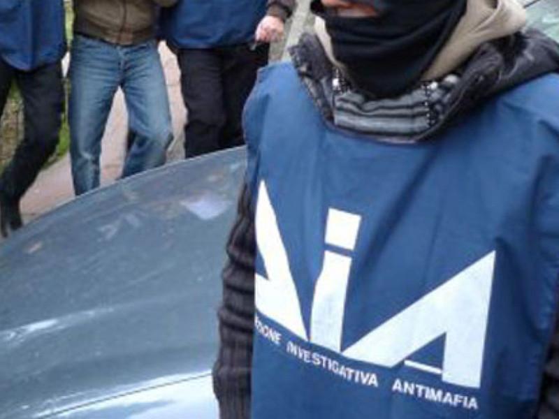 Blitz antimafia, 27 arresti: coinvolti due sindaci, Avetrana ed Erchie, un ex consigliere di Manduria