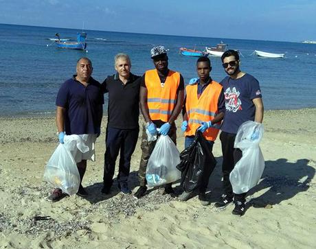 Le Marine di Torricella al pulito. Al via il progetto “Puliamo le nostre spiagge”