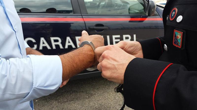 Due arresti e sei denunce dei carabinieri di Manduria
