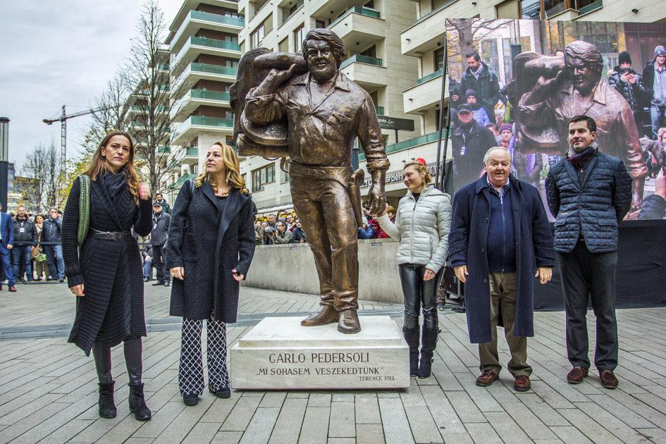 A Budapest inaugurata la prima statua al mondo dedicata a Bud Spencer