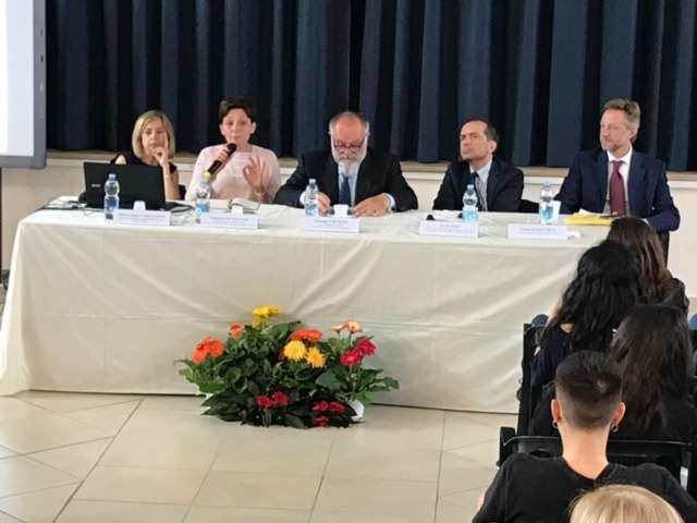 Diplomacy-Difesa e Sicurezza al tavolo del Liceo De Sanctis Galilei di Manduria