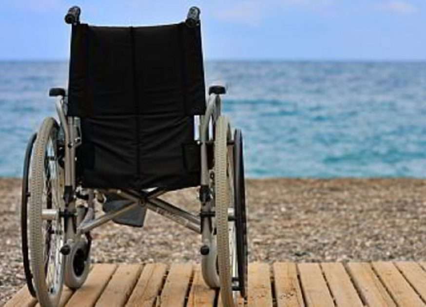 Norme per balneazione disabili, Turco: “Approvata mia proposta di legge in II Commissione”