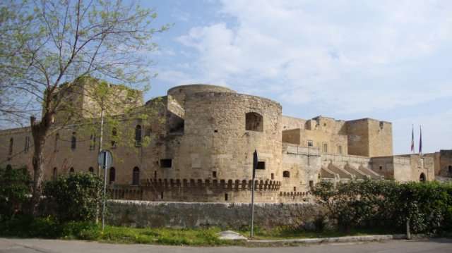 Fortezze e castelli di Puglia: Il Castello Svevo di Brindisi