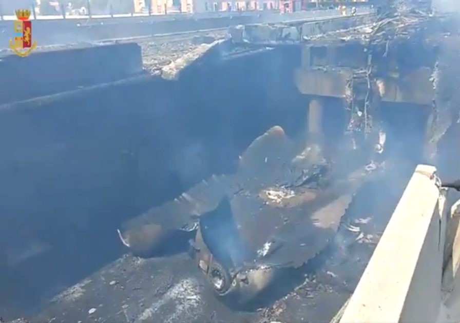 Bologna, esplode un tir a Borgo Panigale: l'enorme voragine sul ponte dell'autostrada 2 morti e 55 feriti - IL VIDEO