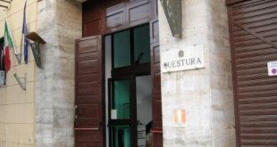 Attentato Brindisi questura di Lecce