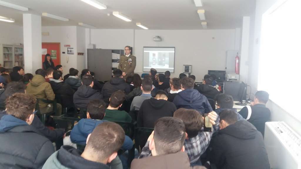 Continua l’attività di orientamento dell’Esercito a favore degli studenti degli Istituti scolastici superiori della Regione Puglia.