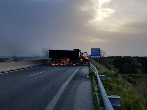 Fallito assalto a portavalori sulla statale 379 Bari-Brindisi