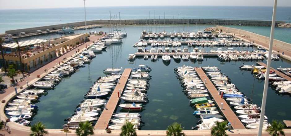 Brutta notizia per l'Amministrazione del Comune di Maruggio, la Regione Puglia rivuole 2,8 milioni di euro di finanziamenti del porto di Campomarino