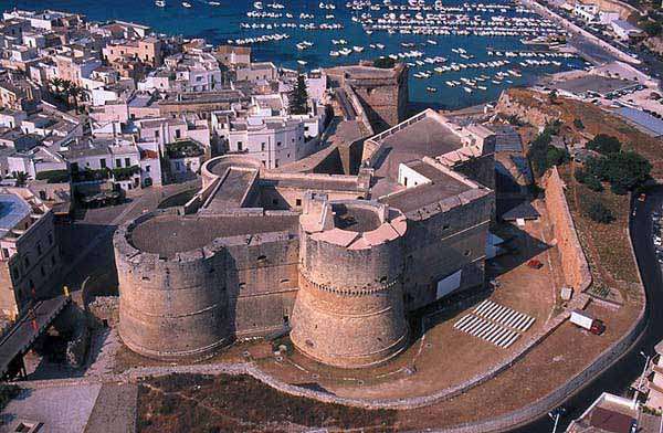 Fortezze e Castelli di Puglia: Il Castello di Otranto