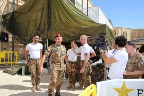 Salvini e Di Maio in visita allo stand dell’Esercito, allestito in Fiera del Levante