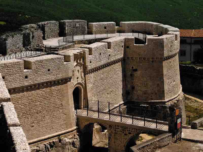 Fortezze e Castelli di Puglia: Il Castello di Monte Sant’Angelo