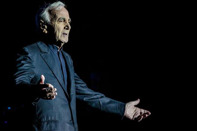 È morto Charles Aznavour, il poeta chansonnier degli amori resi sempre possibili