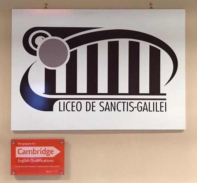 Targa onoraria di “ Cambridge English Exam Preparation Centre” al Liceo De Sanctis-Galilei di Manduria