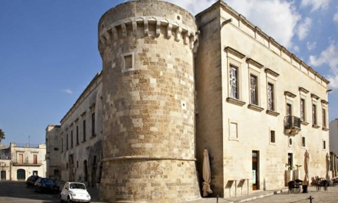 Fortezze e Castelli di Puglia: Il Castello Aragonese o Palazzo Baronale di Martano