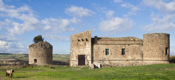 Fortezze e Castelli di Puglia: Dragonara e il suo Castello