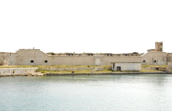 Fortezze e Castelli di Puglia: Il Forte de Laclos a Taranto