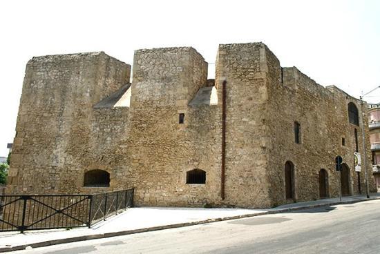 Fortezze e Castelli di Puglia: Il Bastione San Giacomo di Brindisi