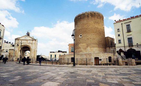 Fortezze e Castelli di Puglia: Il Torrione Angioino di Bitonto