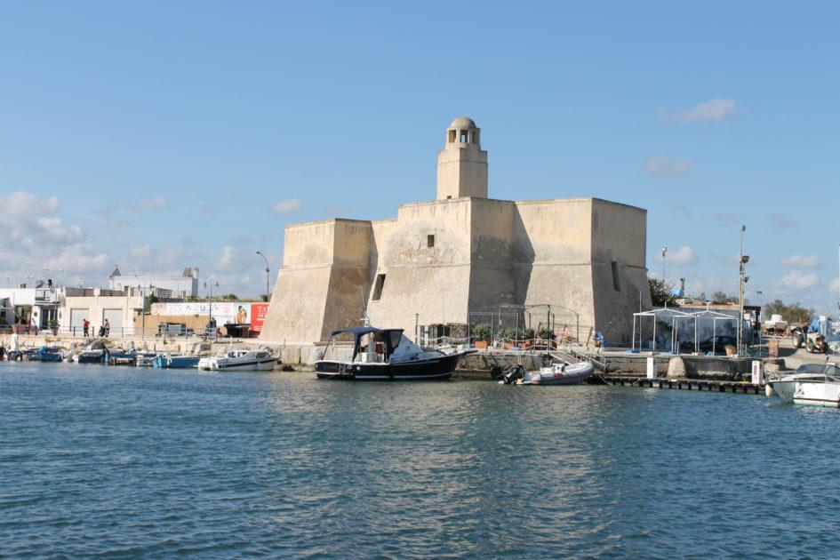 Fortezze e Castelli di Puglia: Il Castello di Villanova (Ostuni)