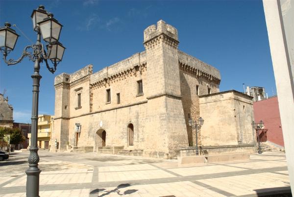 Fortezze e Castelli di Puglia: Il Castello Muscettola di Torricella