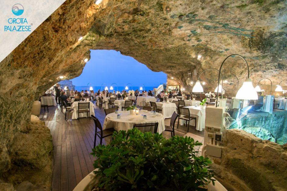 Polignano a Mare, pesce scaduto: chef e staff di Grotta Palazzese chiedono scusa ai clienti