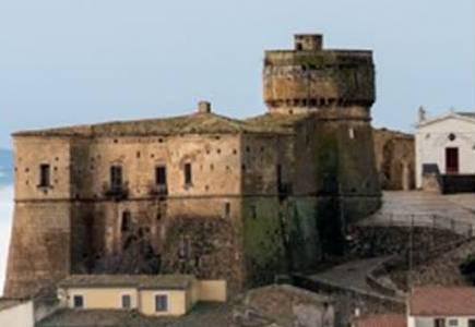 Fortezze e Castelli di Puglia: Il Castello d’Aquino di Rocchetta Sant’Antonio