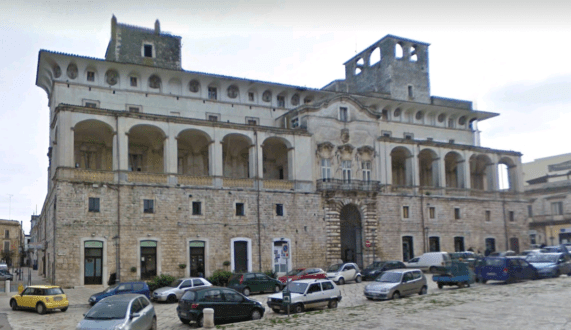 Fortezze e Castelli di Puglia: Palazzo De Mari di Acquaviva delle Fonti