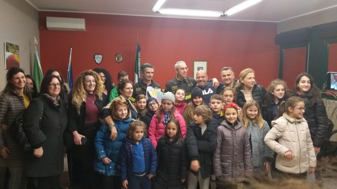 Gli alunni  dell’istituto Comprensivo Statale” Leonardo Sciascia” di Talsano, in visita alla Caserma Centrale dei VV.FF di Taranto