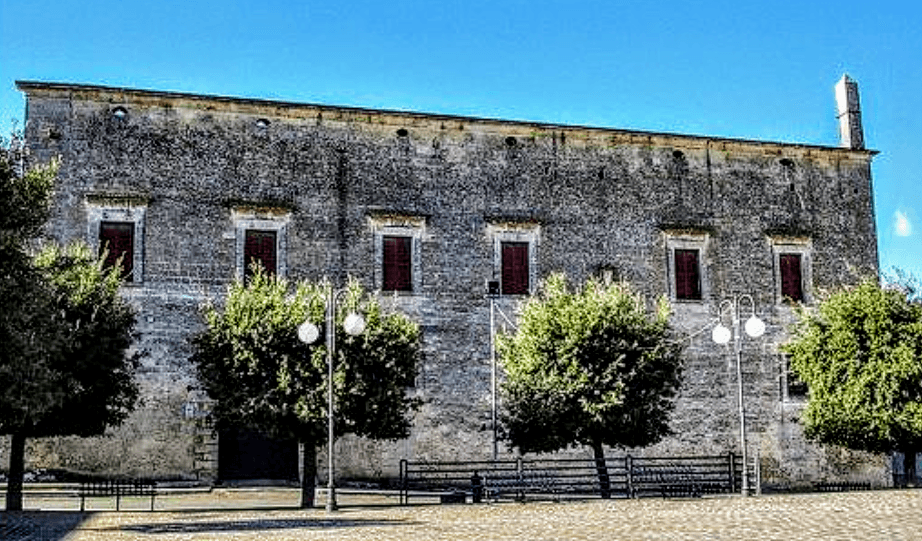 Fortezze e Castelli di Puglia: Il Castello di Roccaforzata