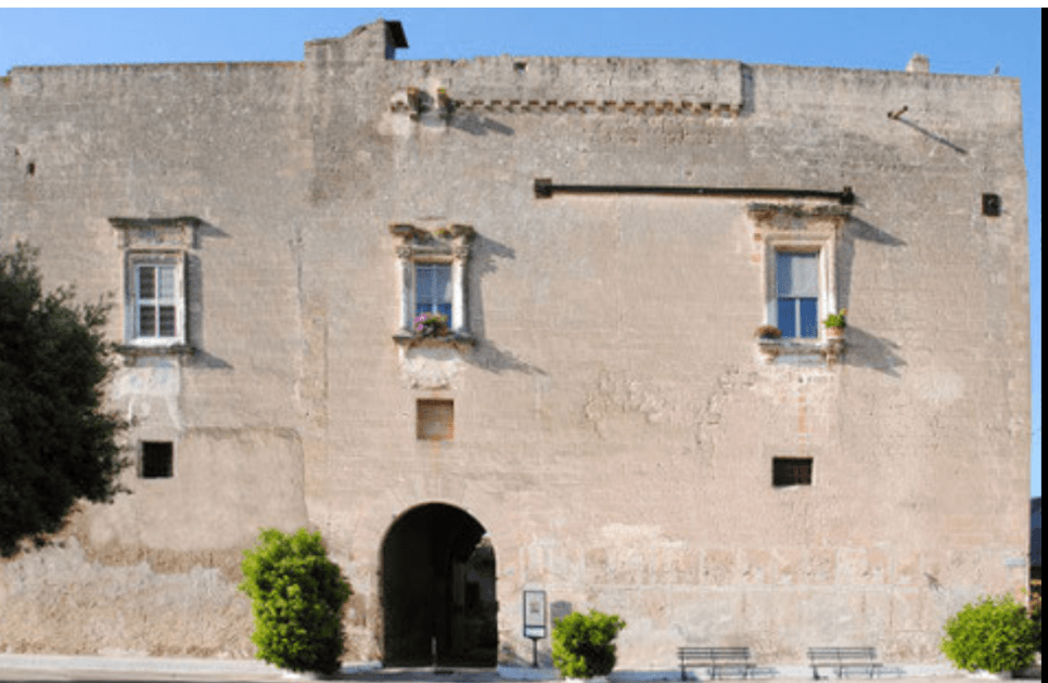 Fortezze e Castelli di Puglia: Il Castello di San Crispieri