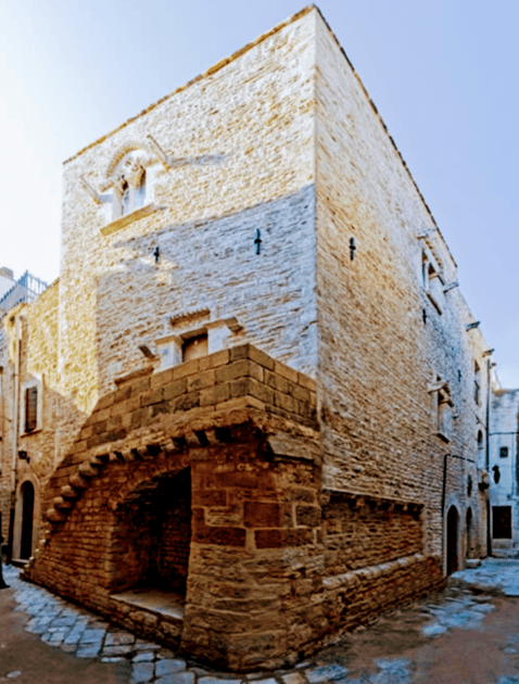 Fortezze e Castelli di Puglia: La Casa dei Cavalieri di Malta di Bitetto