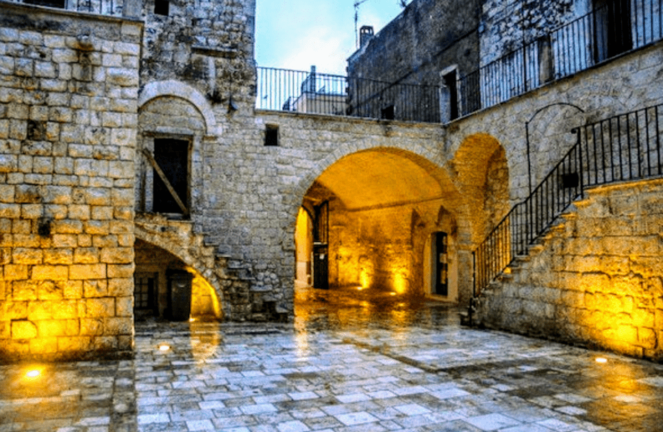 Fortezze e Castelli di Puglia: Il Castello di Cellamare