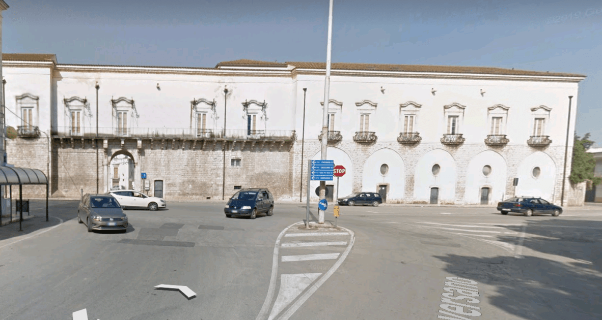 Fortezze e Castelli di Puglia: Il Palazzo Marchesale (già Castello) di Turi