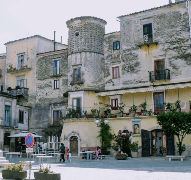 Fortezze e Castelli di Puglia: Il Palazzo Marchesale di Roseto Valfortore