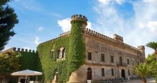 Fortezze e Castelli di Puglia: Castello Monaci