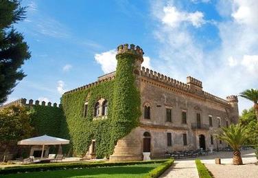 Fortezze e Castelli di Puglia: Castello Monaci