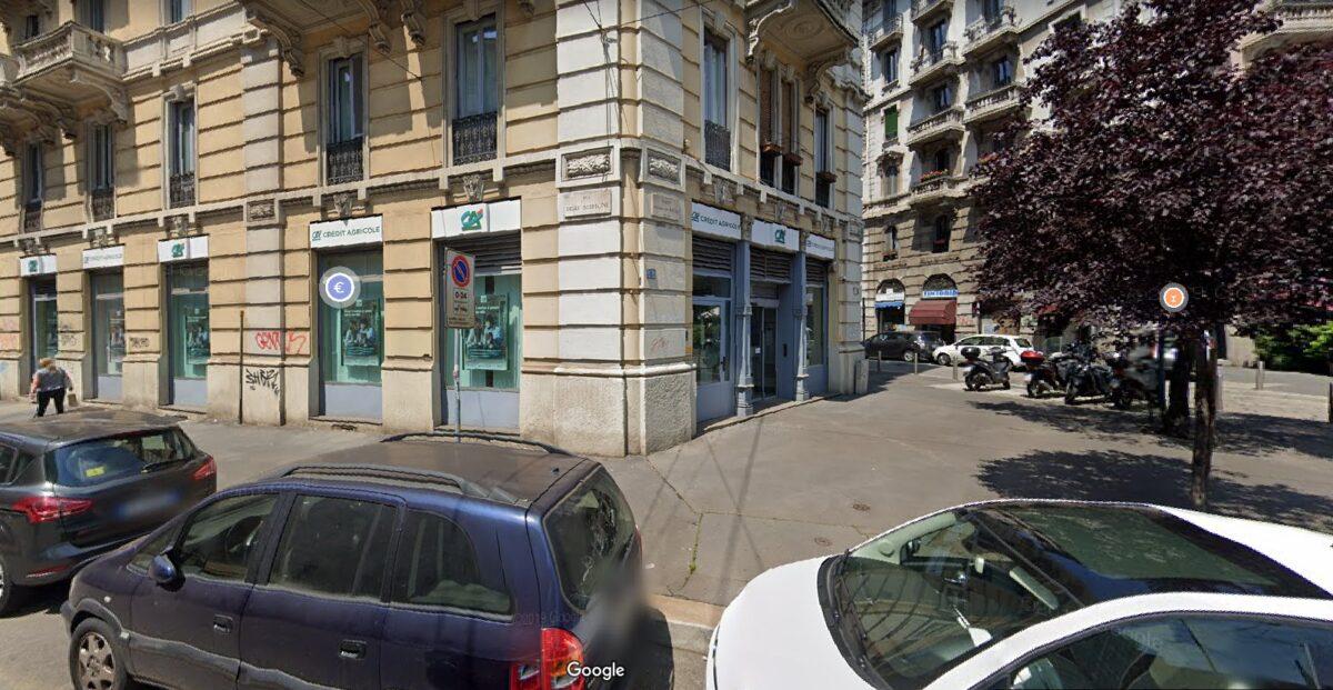 Milano rapina in banca con ostaggi. Rapinatori scappano dalle fogne