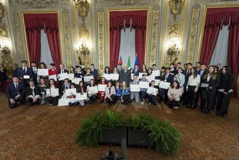 Il Presidente della Repubblica, Sergio Mattarella, conferisce attestati Alfiere della Repubblica a 3 giovani pugliesi
