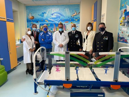 SS. Annunziata: la Marina Militare dona due letti bilancia per i bambini di oncoematologia pediatrica