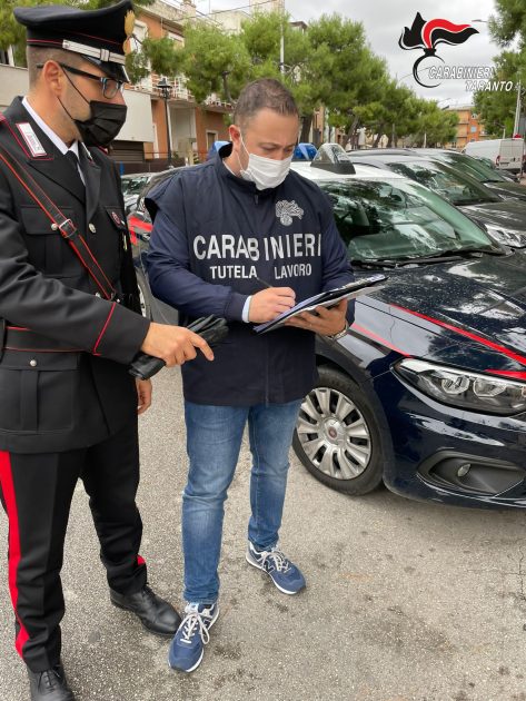 Taranto: Controlli di carabinieri in materia di indebita percezione del reddito di cittadinanza. 71enne disoccupato che percepiva il reddito di cittadinanza era proprietario di ben 17 autovetture e di una motocicletta