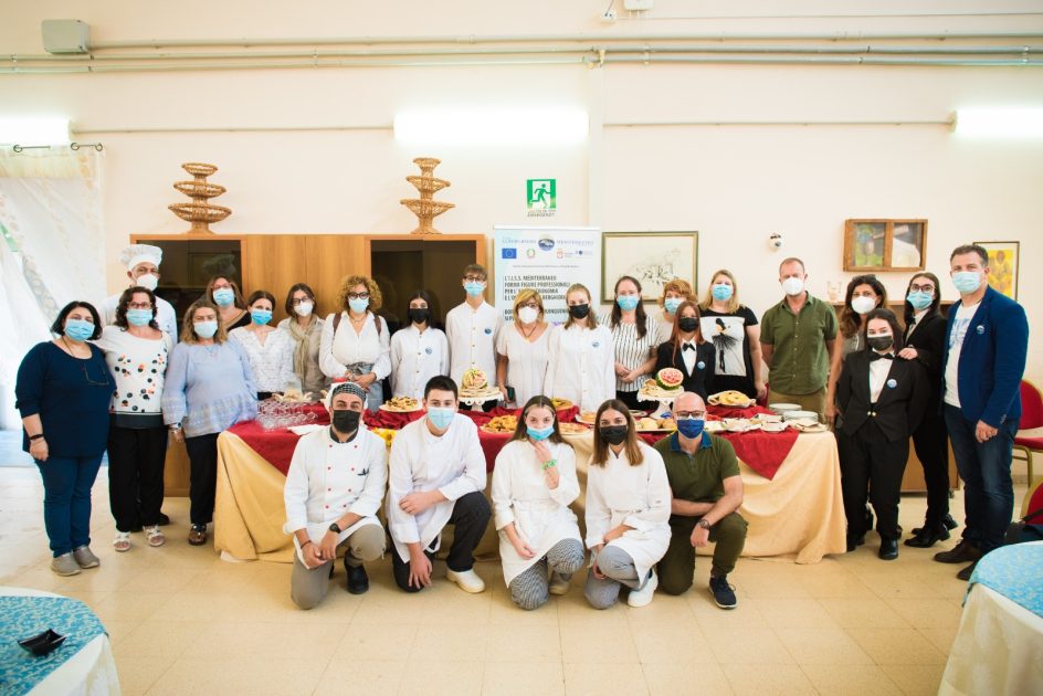 L’Istituto Alberghiero Mediterraneo sempre più “scuola green”. La sostenibilità protagonista dei progetti ERASMUS+
