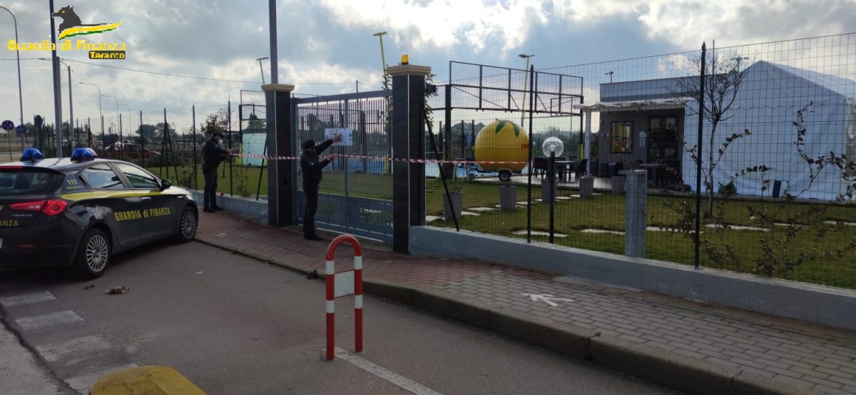 Sequestrato a Sava centro sportivo realizzato in zona agricola, coinvolti amministratori e dirigenti del Comune di Sava