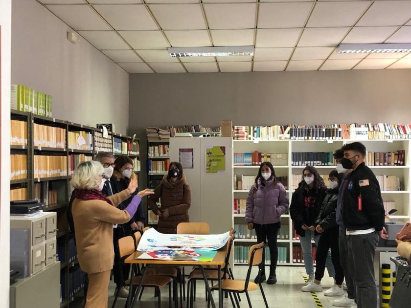 “BullisNO”: Campagna di solidarietà e inclusione degli studenti del Liceo De Sanctis Galilei
