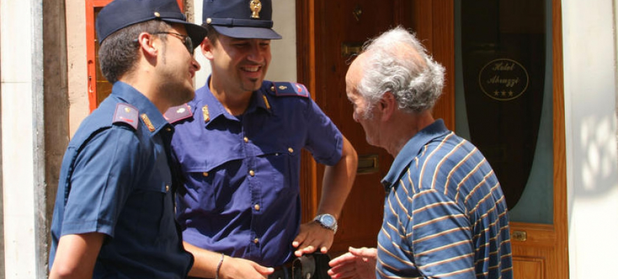 Taranto, aumento delle truffe agli anziani. I consigli della Polizia di Stato